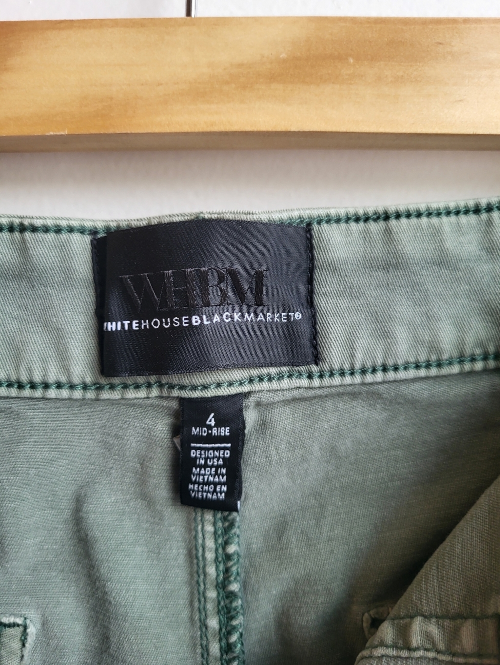 WHBM Pret-a-Play Casual Olive Green Women's Cargo Shorts - Picture 2 of 10